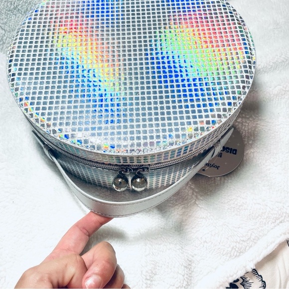 MAKEUP!  Ulta Beauty JoyBright Beauty Box – Disco Dreams Collection | NEW! 🪩💋 - Picture 4 of 15